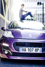 Peugeot 107 5-Door 2012 года